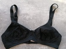 Damen BH. Größe: 2. Marke: Lepel. Farbe: Schwarz. Ungetragen.
