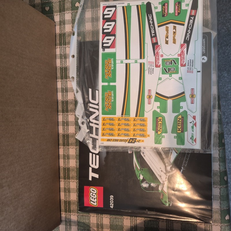 LEGO TECHNIC: 24 Hours Race Car (42039)