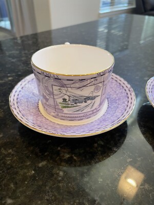 2 tasses et sous tasses PETER RABBIT 1993 WEDGWOOD