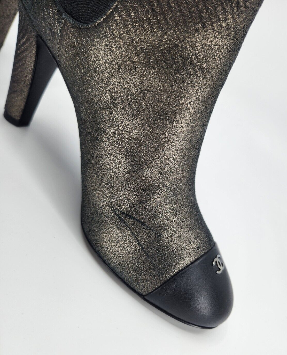 Chanel Interlocking CC Cap Toe Metallic Leather B… - image 17