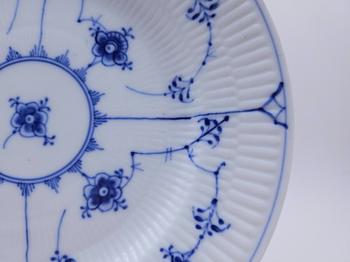 Vintage Denmark Royal Copenhagen Blue Fluted Plain Salad Plate - Picture 2 of 8