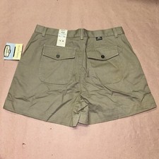 Vintage 1990  s Womens Lee Casual Shorts, Plain Front, Deadstock NWT, Size 14