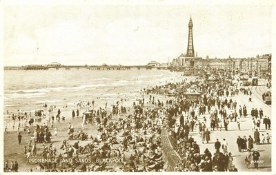 Blackpool Vintage Postkarte Strandszene England Promenade Turm Sand