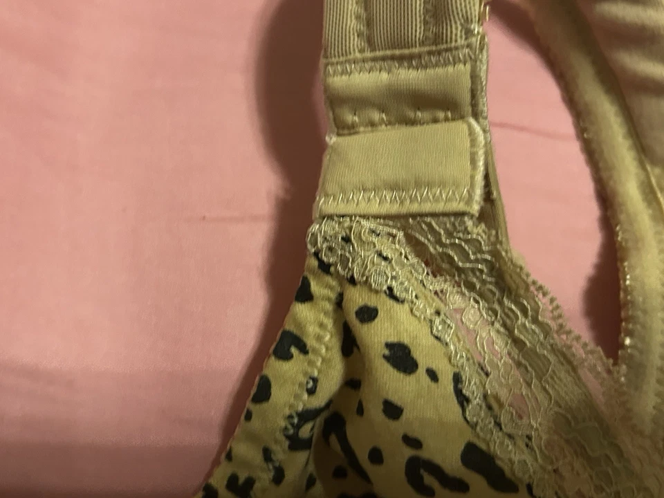Sujetador de postura inalámbrico de algodón con cierre frontal talla grande Comfort Choice para mujer leopardo Foto 3 de 4