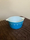 Pyrex 473 One Quart Snowflake Bowl in Blue Marker on Bottom