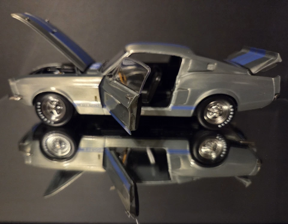 NEW! Greenlight, 1967 Ford Mustang Shelby GT500 1:24 Diecast, LIMITED EDITION - Image 2 of 4