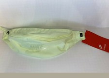 nike heritage riñonera