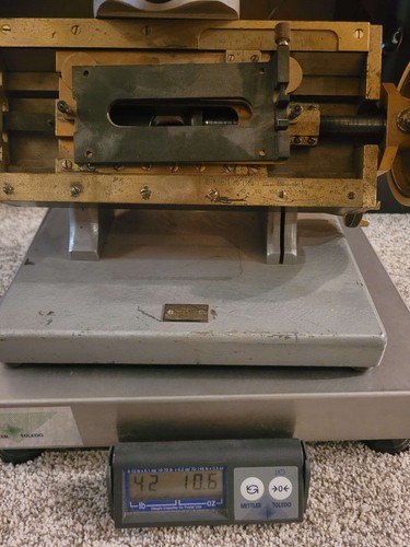 Antiguo Microscopio de Viaje Base de Latón y Hierro Modelo 3 con Objetivos 42+ lb - Imagen 15 de 15