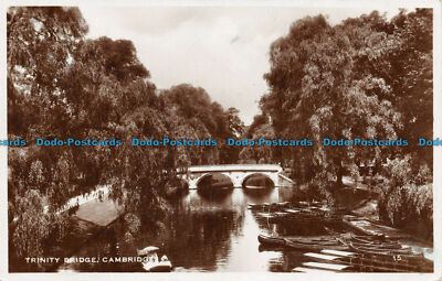 R111819 Dreifaltigkeitsbrücke. Cambridge. RP. 1933