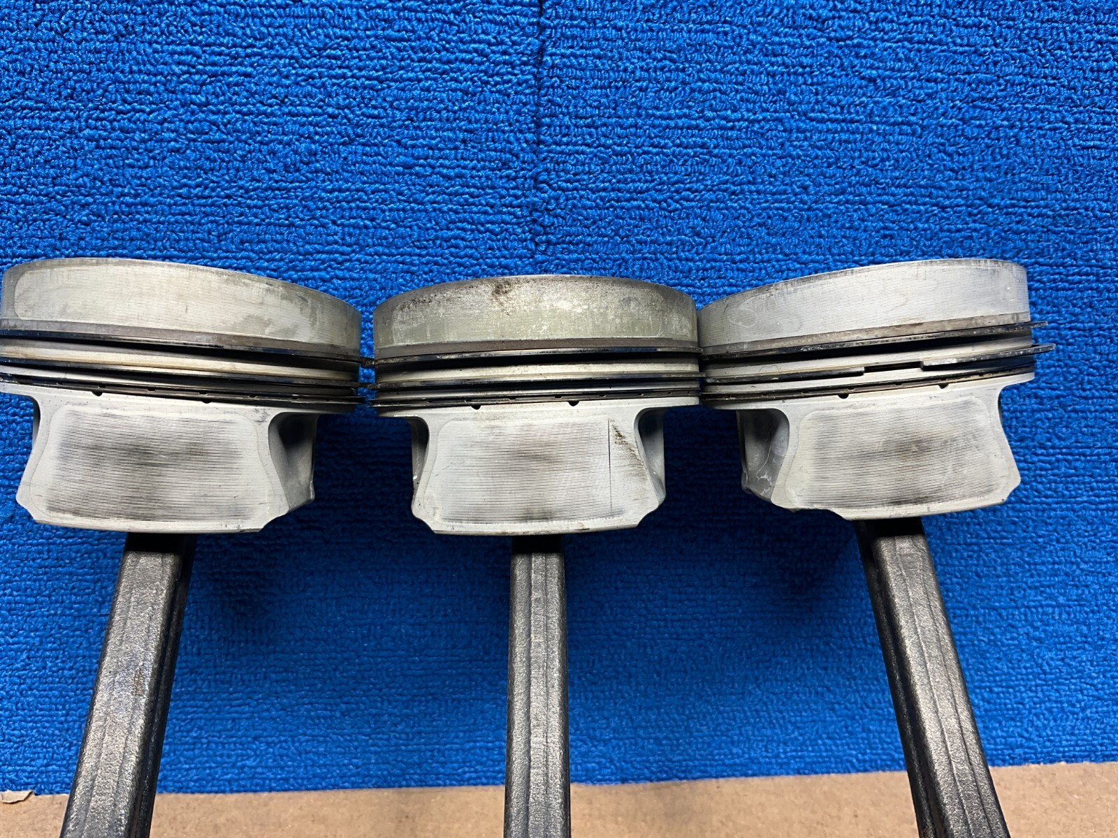 2006 - 2010 BENTLEY CONTINENTAL GTC ENGINE PISTON W/ CONNECTING ROD SET OF 3 OEM