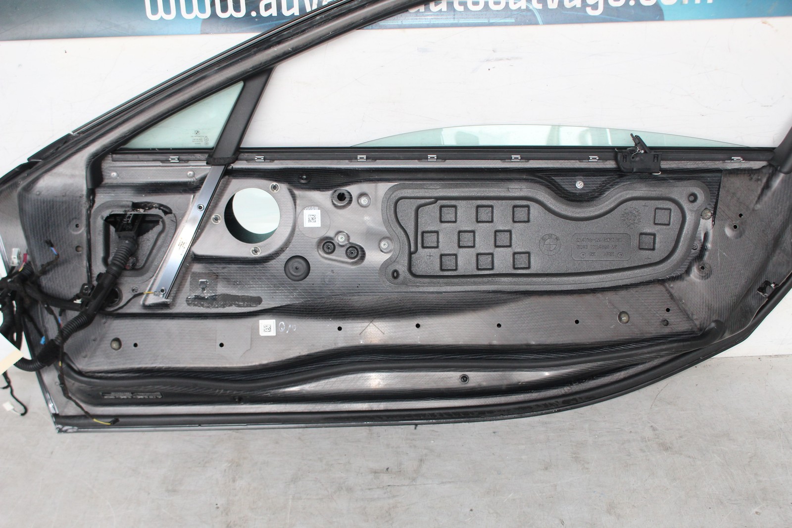 BMW i8 2014-2019 Front Right Door framework Black