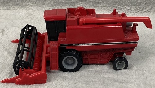 Ertl Case IH International Harvester 1666 Axial Flow Combine 1/64 AE