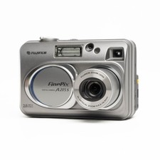 Fujifilm FinePix A205S 2.0MP Digital Camera - FULLY FUNCTIONAL