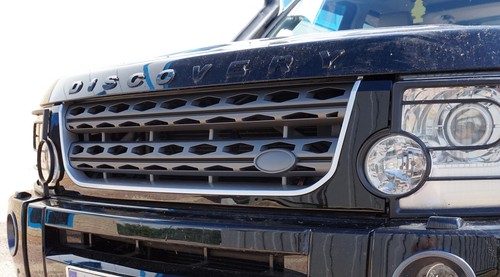 Front Grille 'Disco 4 Facelift Style' in Black/Silver/Grey for Discovery 3 - Picture 2 of 8