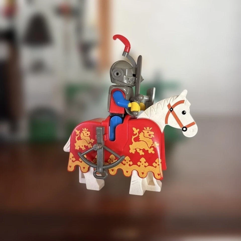 LEGO LEGOLAND King's Mountain Fortress 6081 In 1990 Used Retired As Is - Image 4 of 4