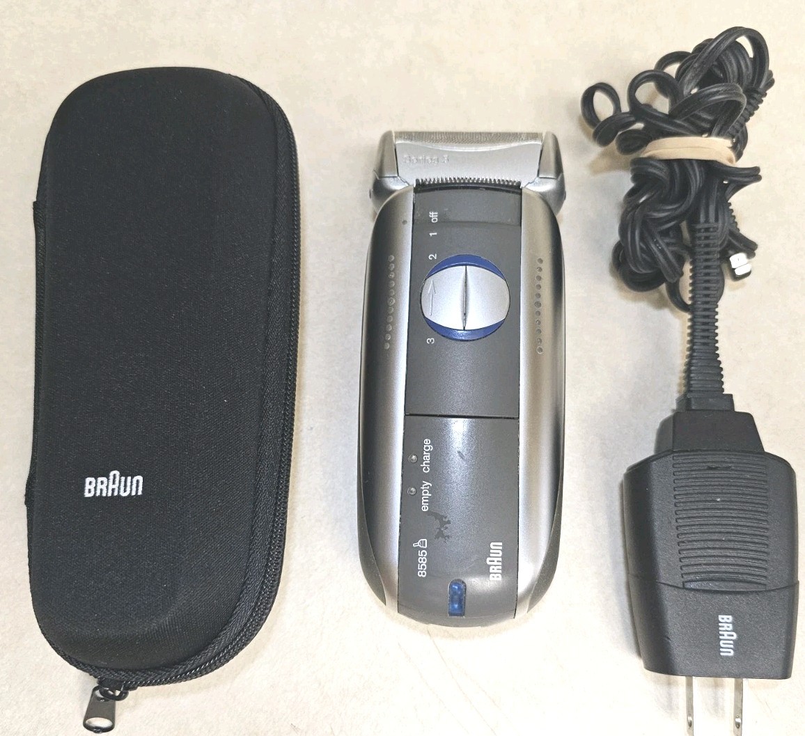 Razor Case Charger Works