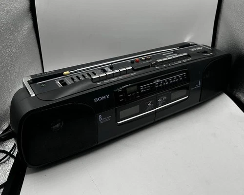 Vintage Sony CFS-W404 Portable Stereo Double Cassette Boombox Radio READ #f