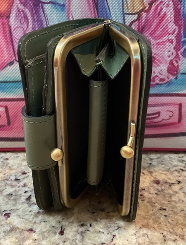 PATRICIA NASH Iberia Leather Wallet w/RFID Protection P308806 Sage MSRP $119 NWT - Picture 3 of 5