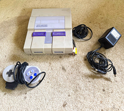 Nintendo SNES Super Nintendo Console w/ Controller, AV, Power, 6 Games, Working
