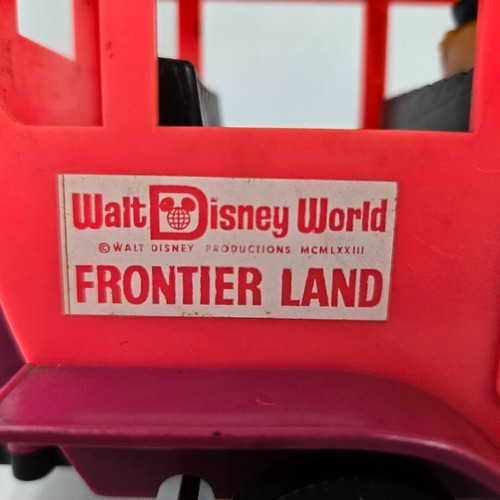 Vintage Walt Disney World Frontier Land Donald Duck Wind Up Car Sparks Key Works - Picture 7 of 8
