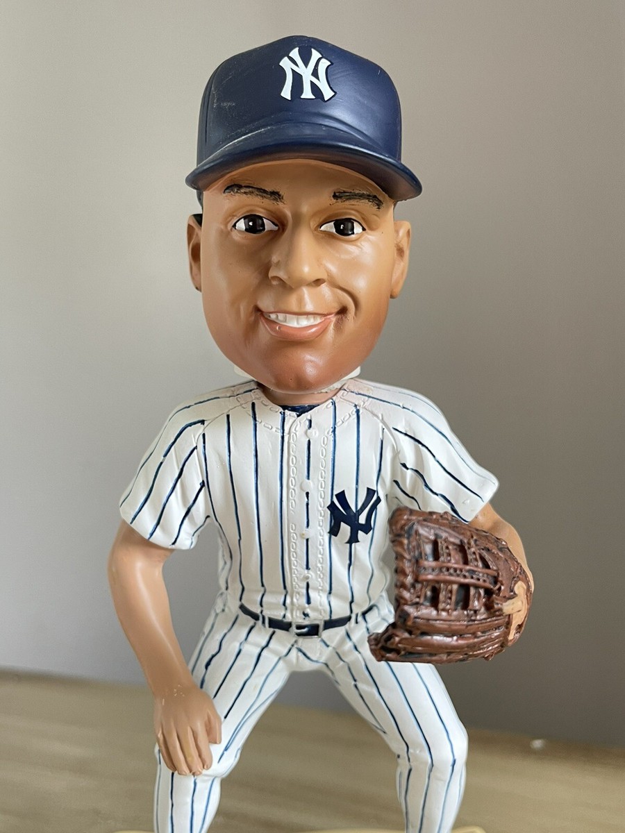 Derek Jeterバブルヘッド DEREK JETER New York Yankees Legend MLB Newspaper Base
