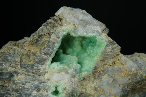 Variszit / Mauldin Mountain Quarries, Arkansas / Mineralienpräparat - Bild 3 von 3