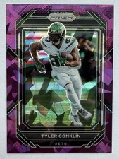 Tyler Conklin 2022 Prizm Football Purple Cracked Ice Numbered /225 Number #229