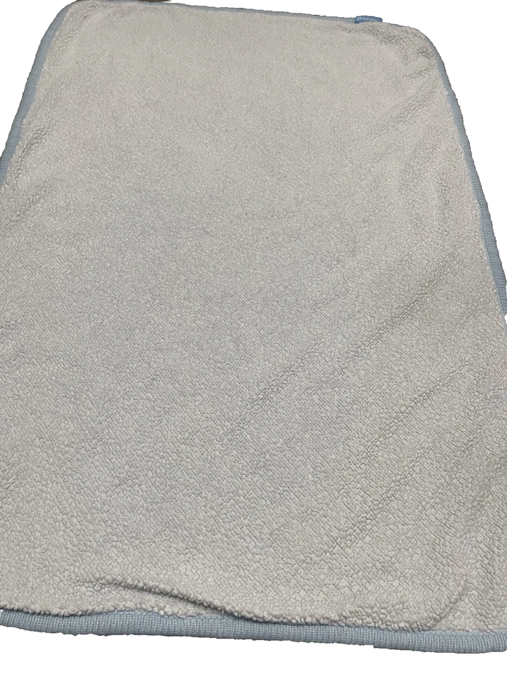 Manta tejida con cable azul Effe Bebe Magnolia blanca Sherpa bebé 27,5x39 Foto 3 de 4