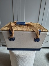 Picnic  basket Hamper For Two Includes Blanket Crockery Lunch Bag