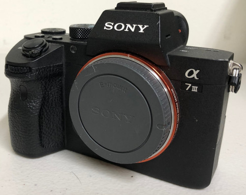 Sony a7 III 24.2MP Mirrorless Digital Camera ILCE7M3 - FOR PARTS *READ*