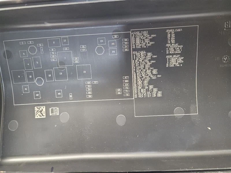 2010 2011 CADILLAC SRX Fuse Box Engine Without Fog Lamps 15896994 - Image 4 of 4