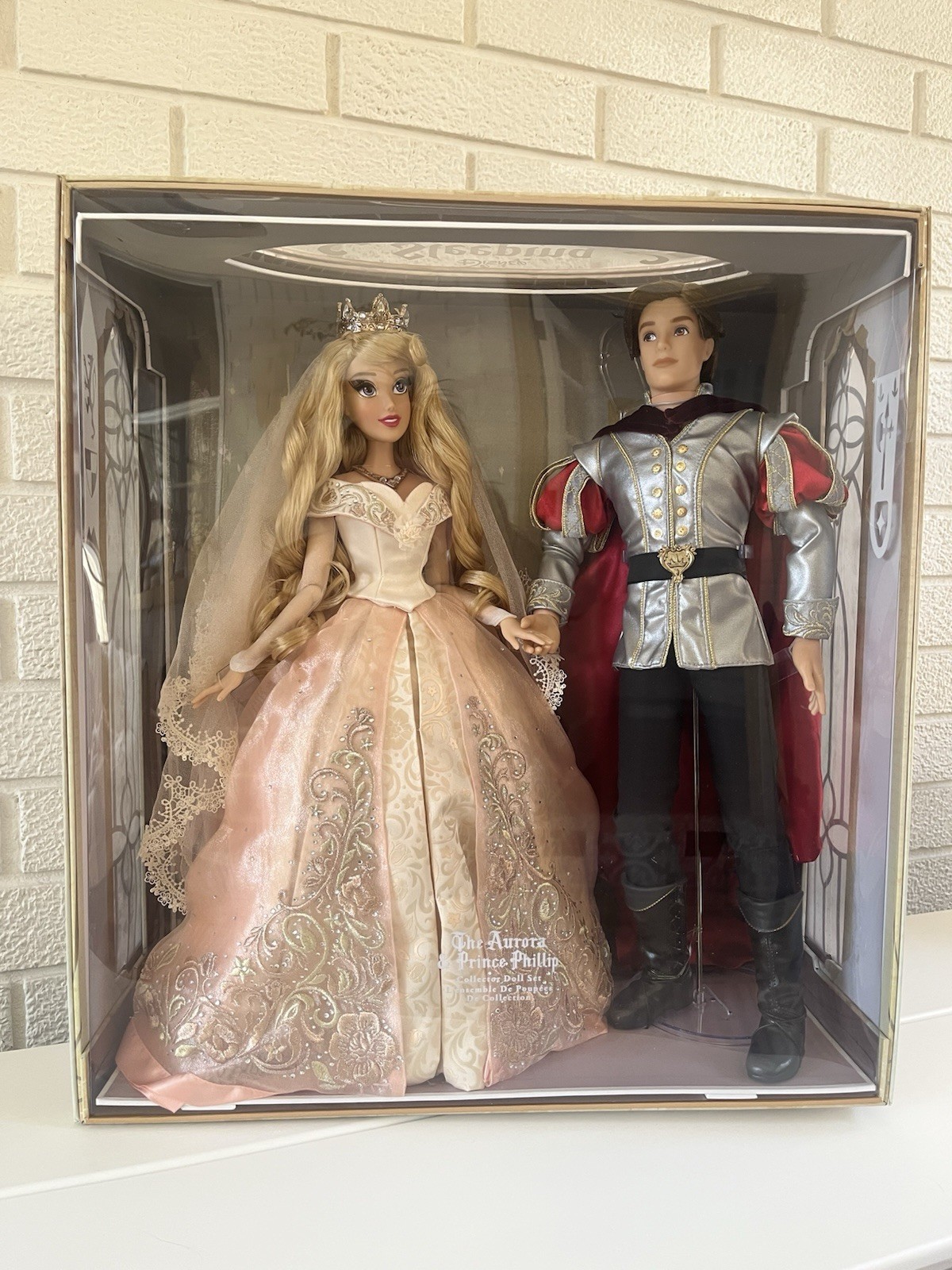 Disney Limited Edition Sleeping Beauty Aurora Prince Phillip Wedding Set  NRFB