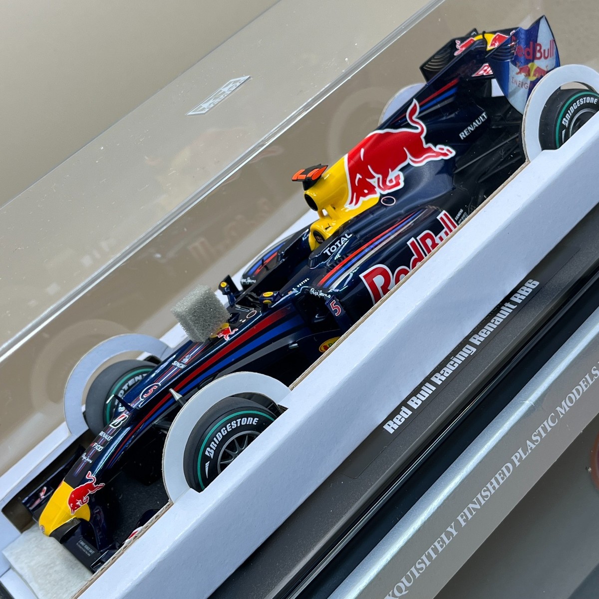 Tamiya 1/20 Red Bull Racing Renault RB6 #5 Finished model