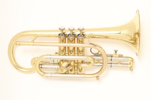 Getzen 580 Capri Series Bb Cornet Lacquer with Case