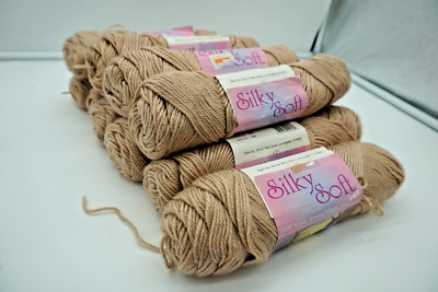 Vintage Lot of 10 SKEINS SILKY SOFT 3 OZ 4PLY YARN OFF SAND