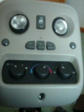 02 Cadillac Escalade Yukon Suburban Overhead Console Homelink Sunroofdome Light 02 Cadillac Escalade Yukon Suburban Overhead Console Homelink Sunroofdome Light