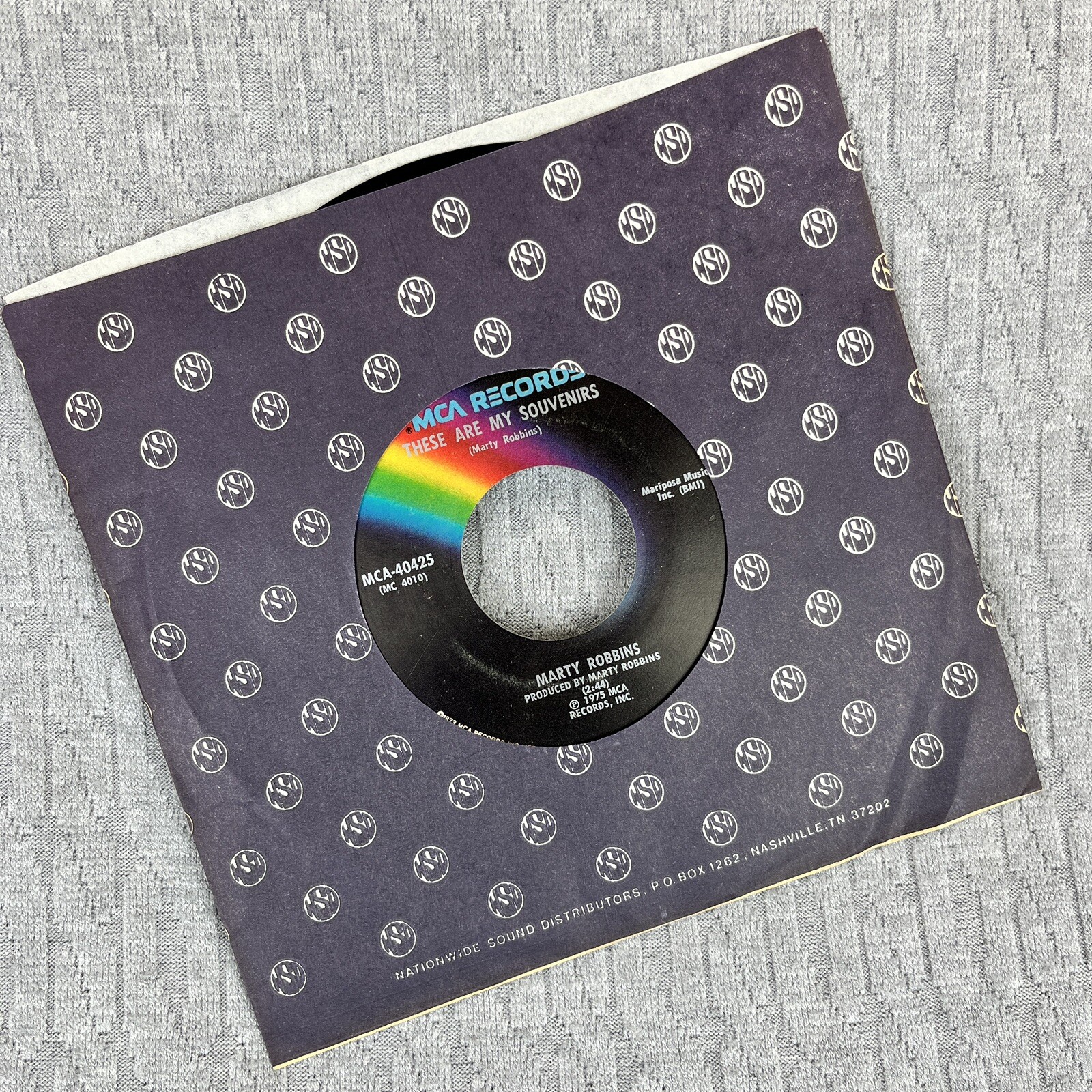 Vintage 45 RPM record Marty Robbins 1975 MCA records, shotgun rider