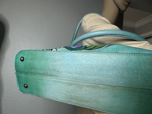 Borsa a mano Anuschka in pelle dipinta a mano - Nuova con etichette - Viola e fiori d'acqua - Foto 10 di 19
