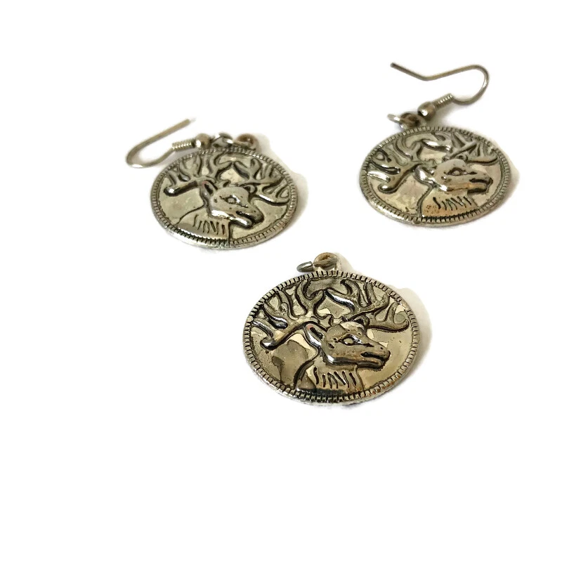 Pendientes y colgantes de alce ciervo Buck plata .999 0,05 onzas Foto 2 de 4