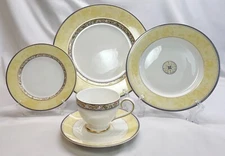 Villeroy & Boch Villa Cannes 5 piece Place Setting Bone China Made in Germany