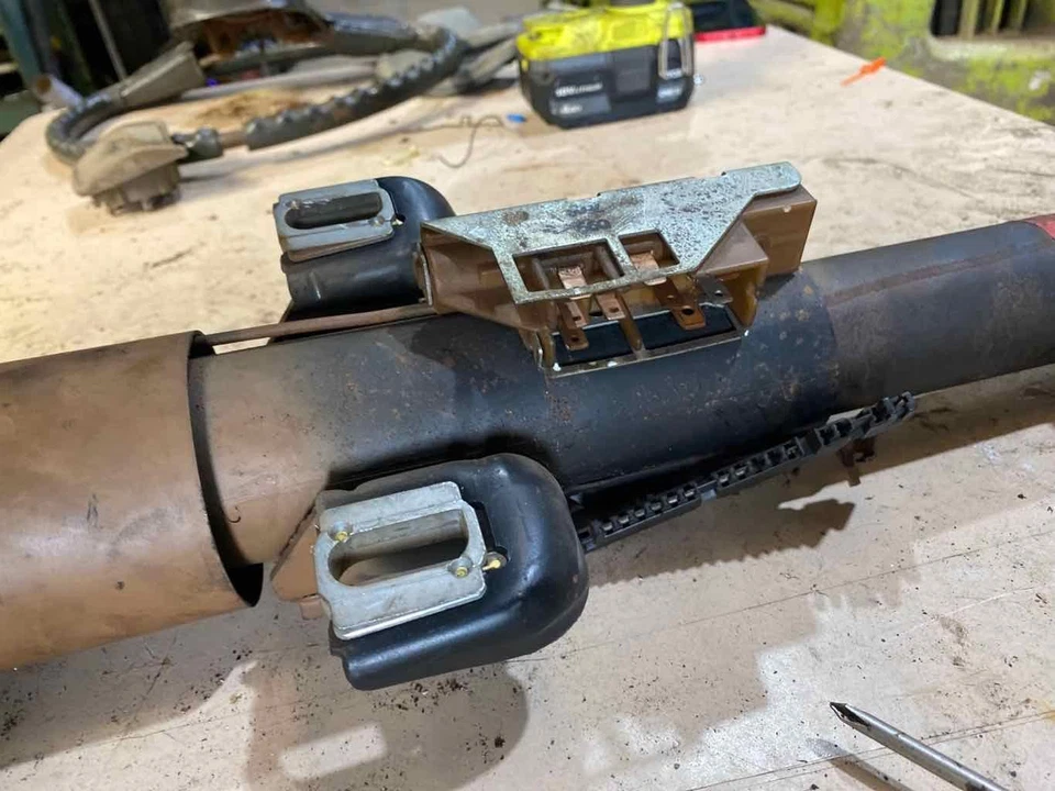 Jeep Wagoneer 1974 1975 1976 1977 columna de dirección Foto 4 de 4