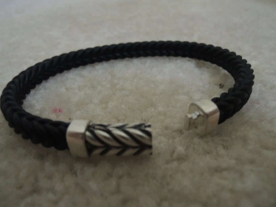 Pulsera para hombre talla L David Yurman Chevron pulsera negra caucho/plata de ley Foto 3 de 4