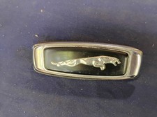 Jaguar Oem 1980-1987 Xj6 Xj12 Xjs Right Passenger Fender Emblem Badge Bac 3537 Jaguar Oem 1980-1987 Xj6 Xj12 Xjs Right Passenger Fender Emblem Badge Bac 3537