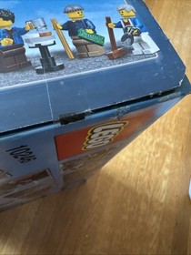 LEGO Creator Expert 10246: Detective's Office New & Sealed [Expedite]