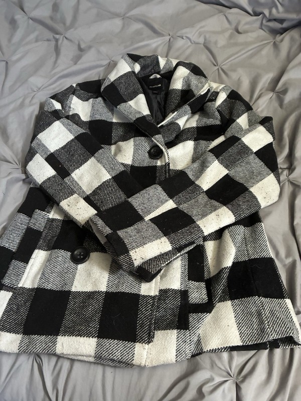Rampage Woman’s Black And White Plaid Jacket
