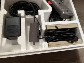 first print NES Action Set complete in box nintendo system super mario w/ zapper