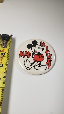 MOD MICKEY MOUSE Original BENAY-ALBEE White Background Button WALT DISNEY Vtg