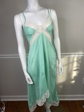 Vintage 70s Romance Nylon  Lace Nighty Nightgown Slip Dress Small 32  Bust