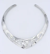 Sterling Silver Jeep Collins Hammered Heart Collar Necklace 16"