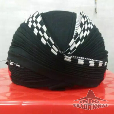 Folding Blangkon Jogja Batik Square 025 Javanese hat Traditional Headdress